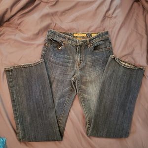 Seven7 Flare cut jeans